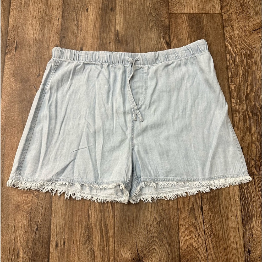 Tahari Tencel blue shorts Women’s Lightweight Size XL